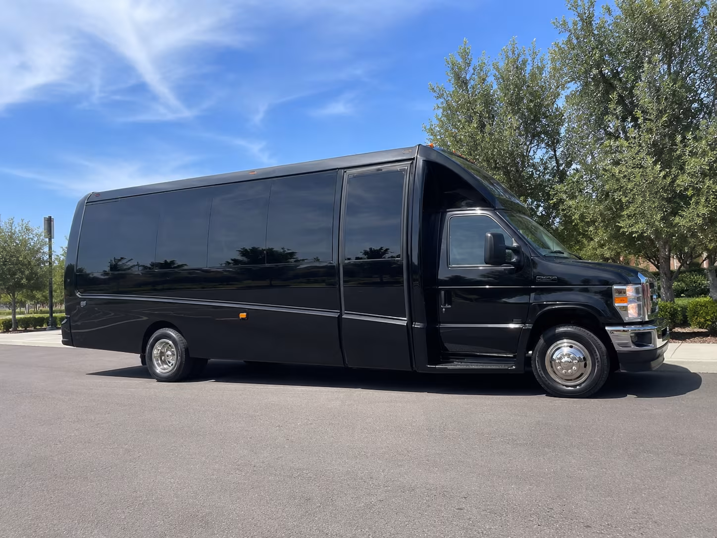 bus rentals for northern quest casino concerts and outdoor shows