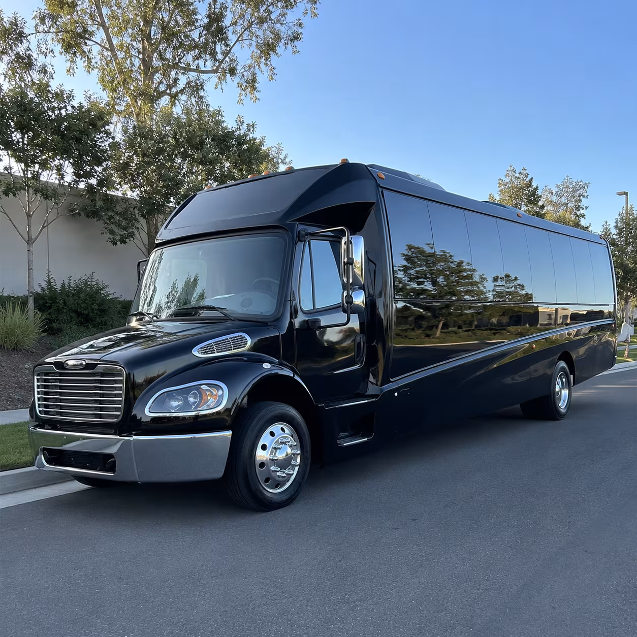 spokane 18 passenger minibus